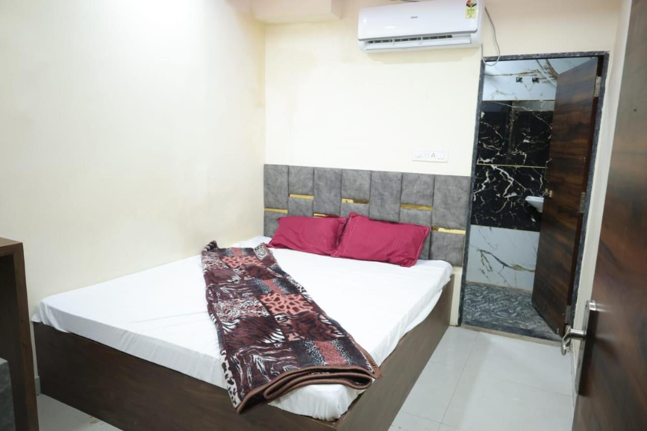 Hotel Shree Kalbhairav Kripa Удджайн Экстерьер фото