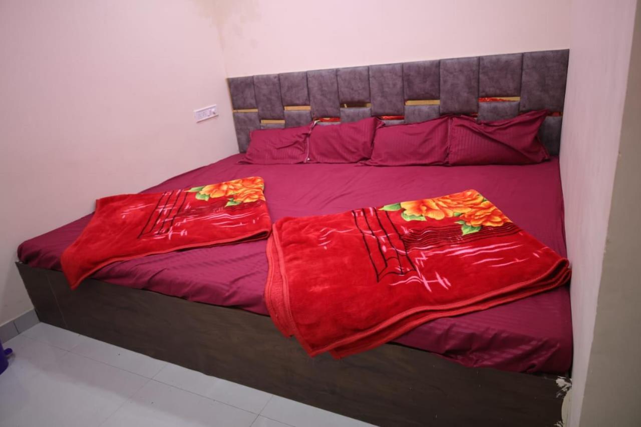 Hotel Shree Kalbhairav Kripa Удджайн Экстерьер фото